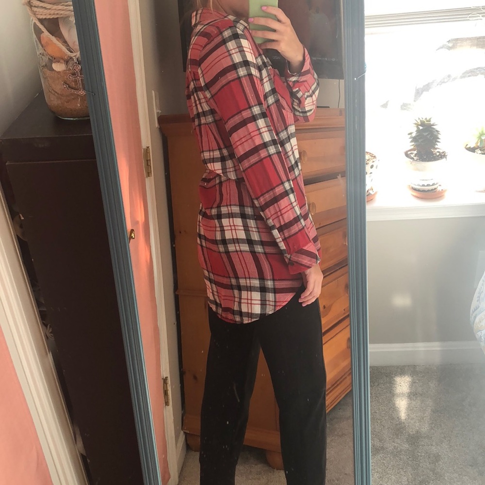 Red black and white plaid flannel - Picture 3 of 3
